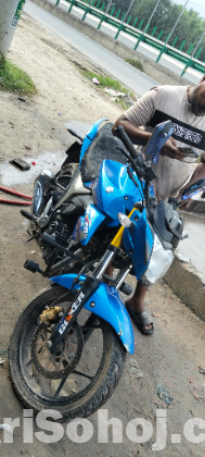 Suzuki gixxer
